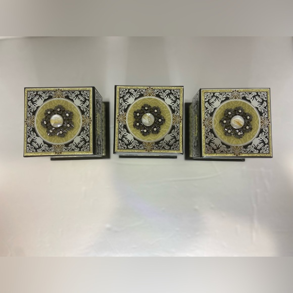 Punch Studio Honey Soap Bars Keepsake Gift Boxes, Soaps are New & Sealed - Picture 10 of 17